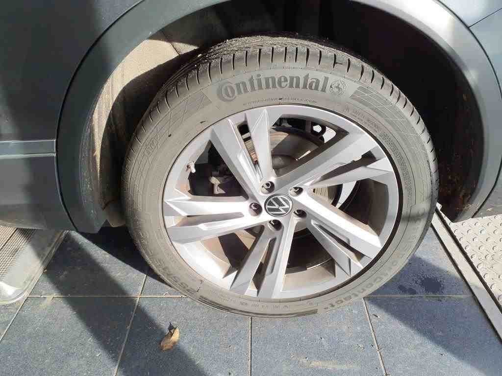 2021 Volkswagen Tiguan   AWD