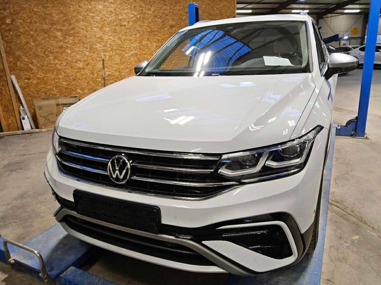 2022 Volkswagen Tiguan   AWD