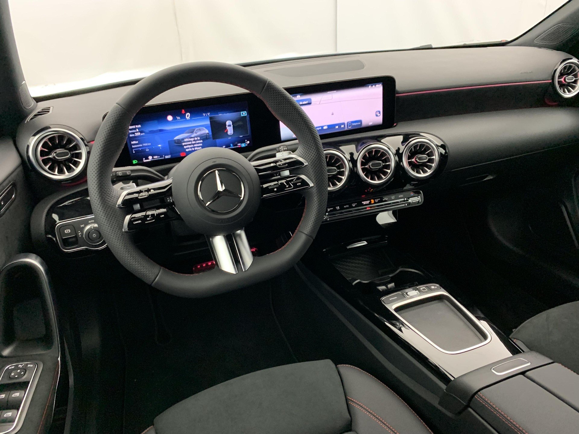 2025 Mercedes-Benz A   