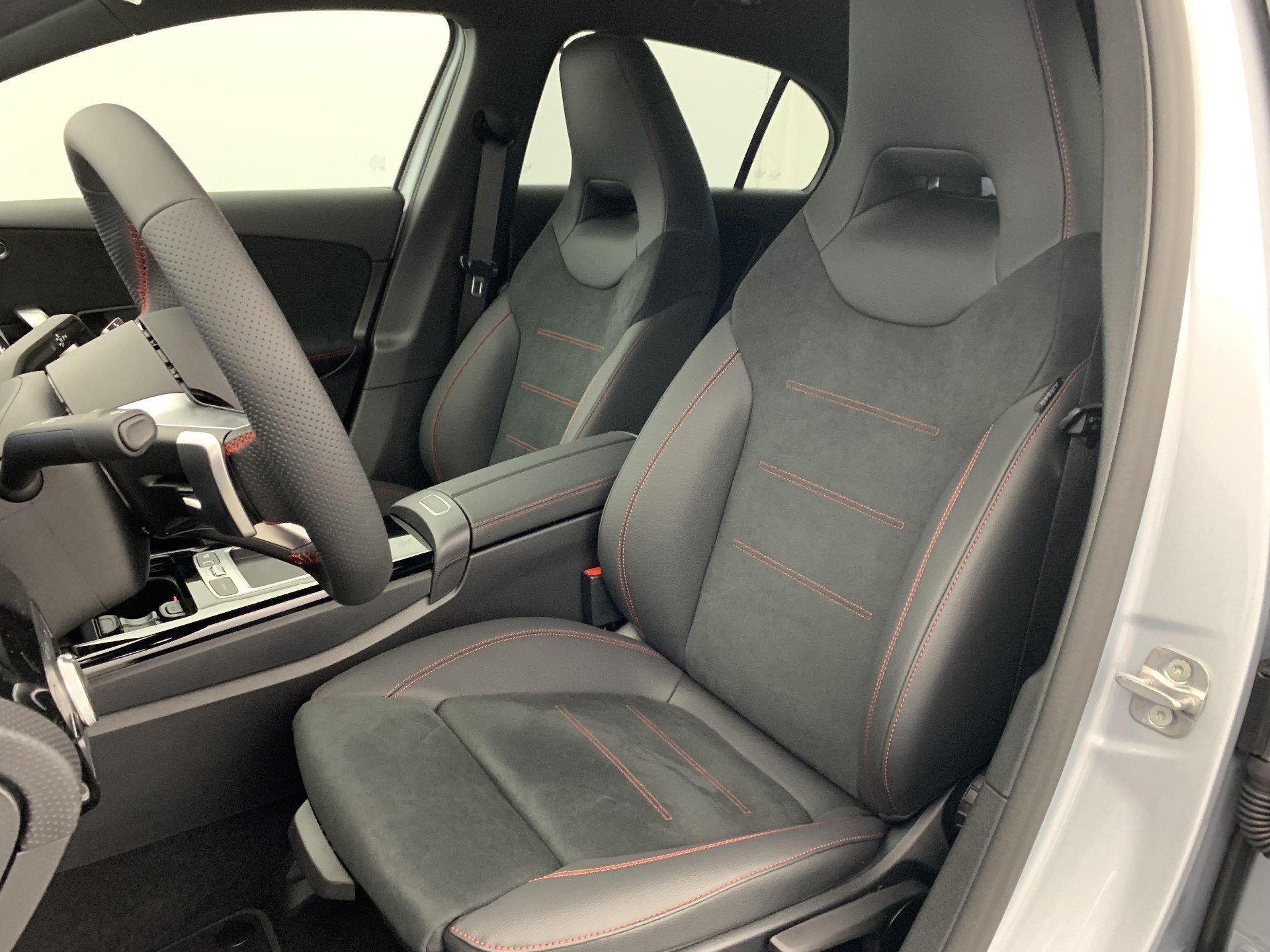 2025 Mercedes-Benz A   