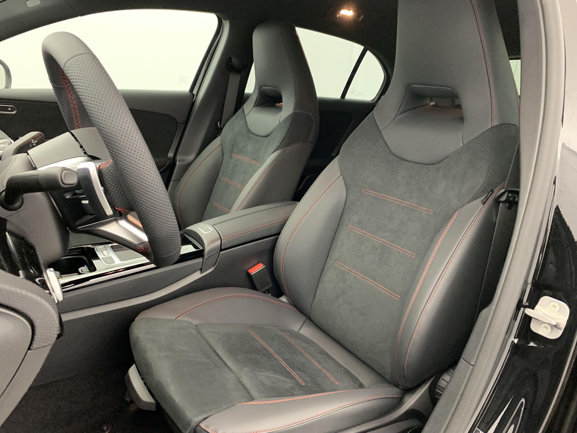 2025 Mercedes-Benz A   