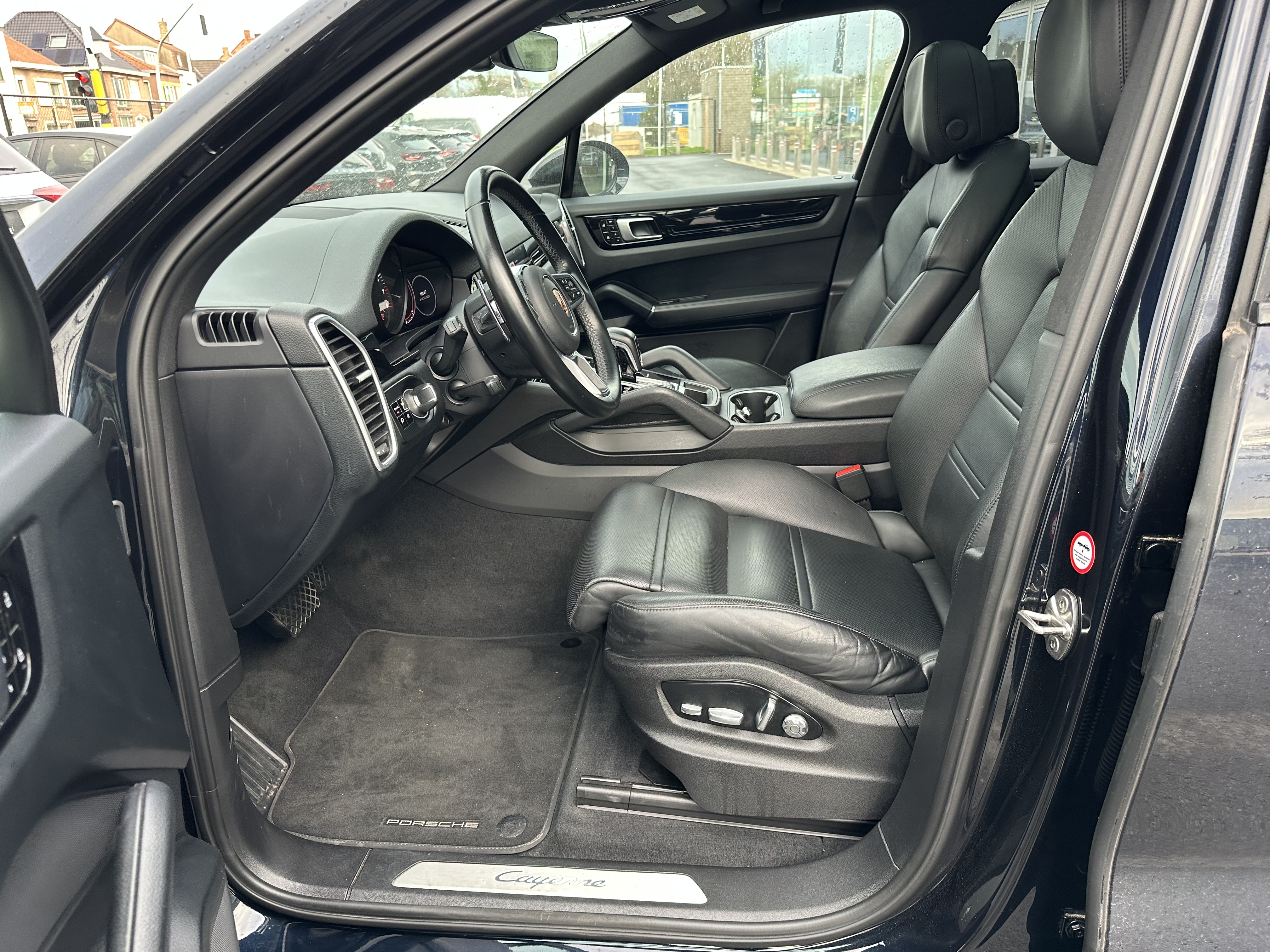 2019 Porsche Cayenne   AWD