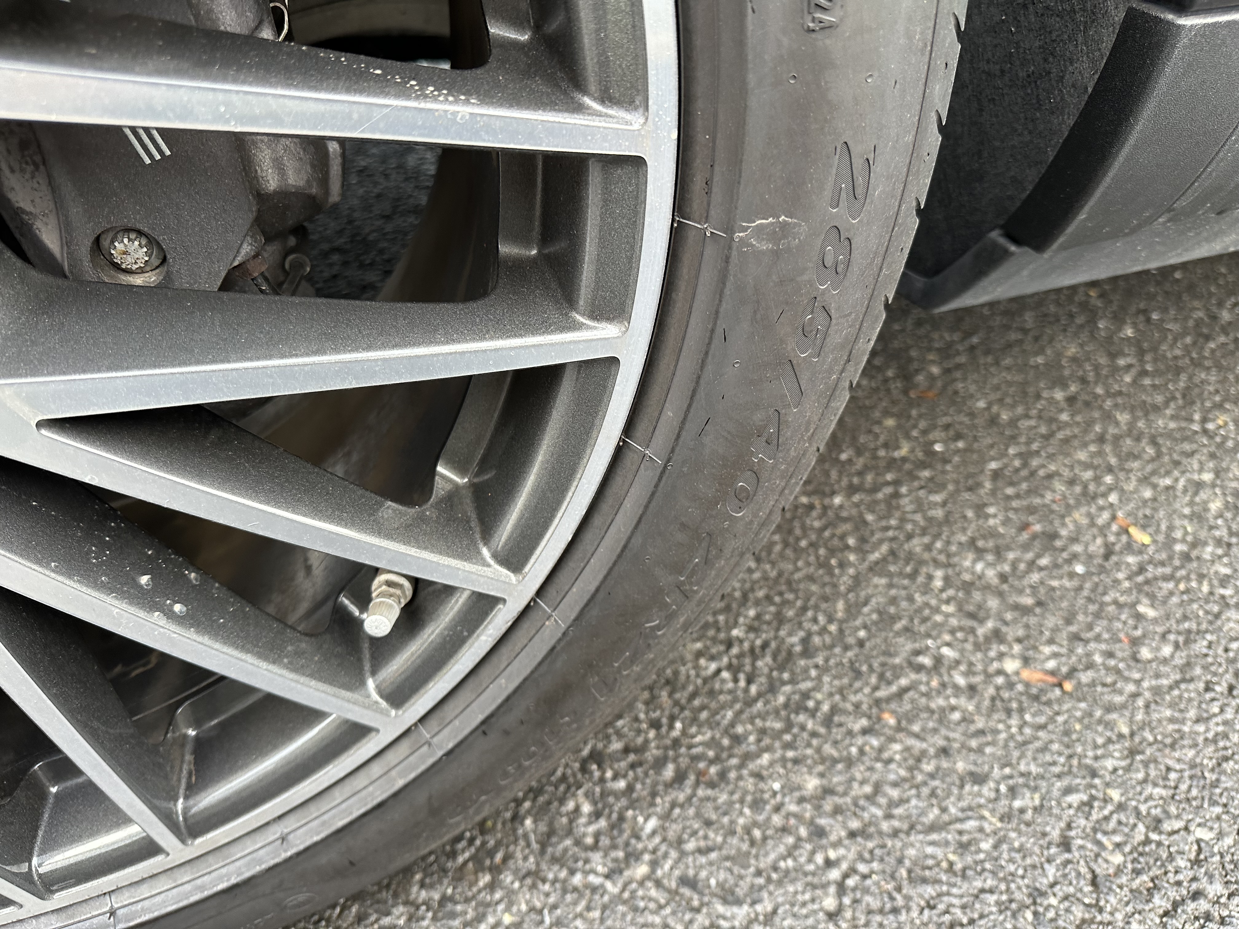 2019 Porsche Cayenne   AWD