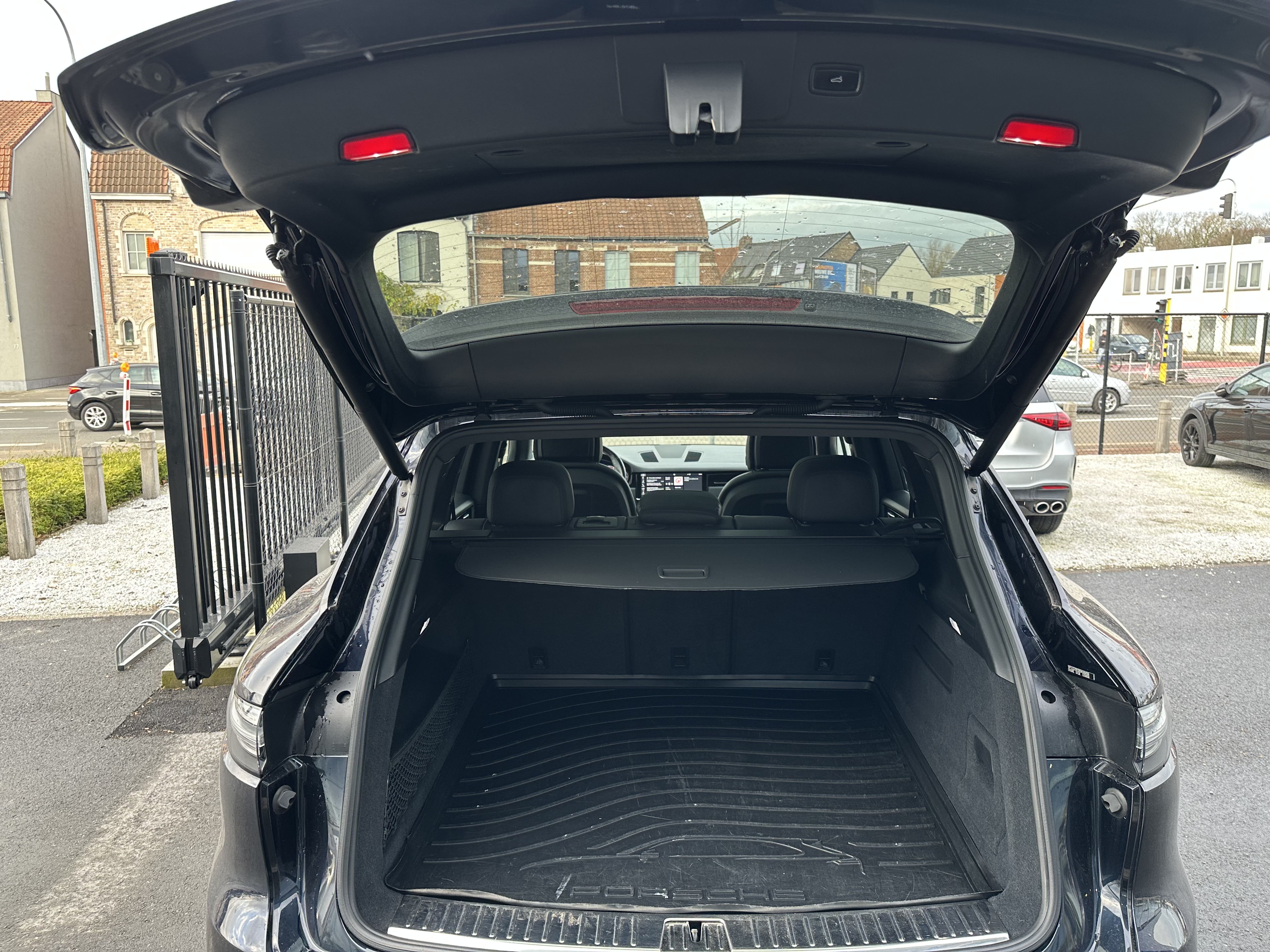 2019 Porsche Cayenne   AWD