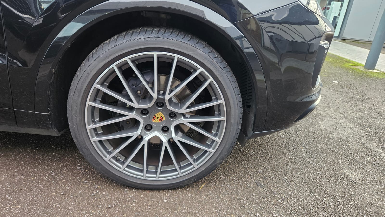 2023 Porsche Cayenne   