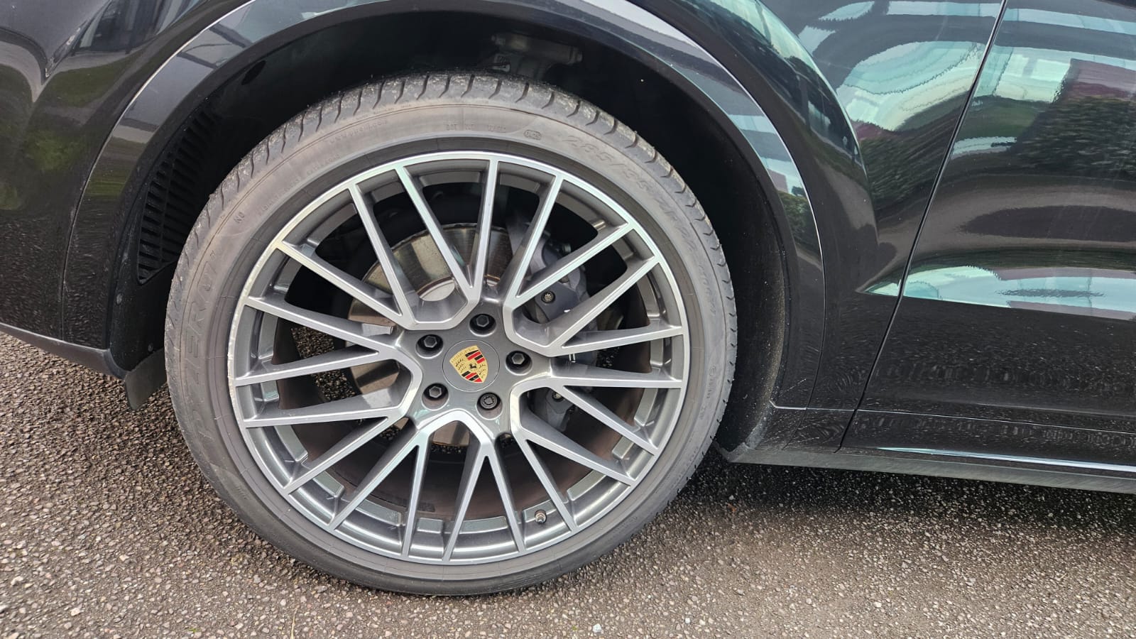 2023 Porsche Cayenne   