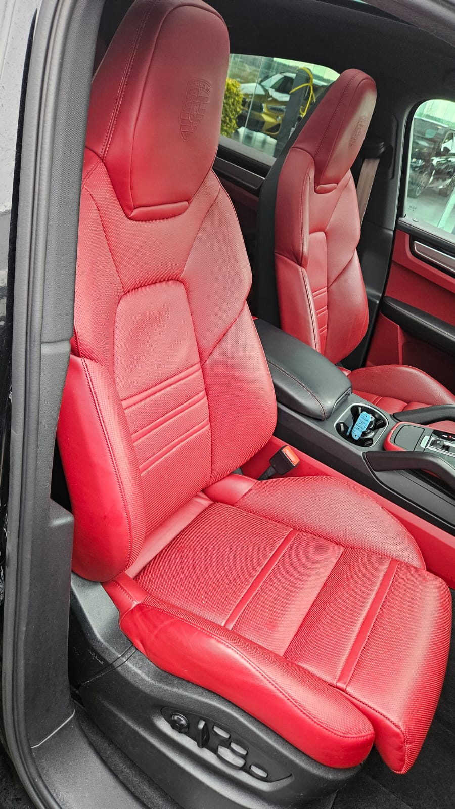 2023 Porsche Cayenne   