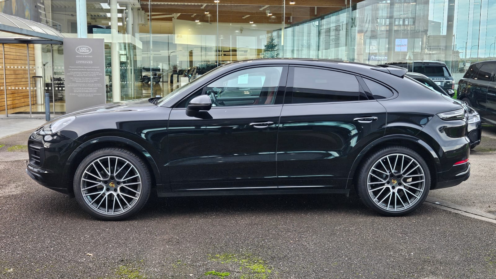 2023 Porsche Cayenne   