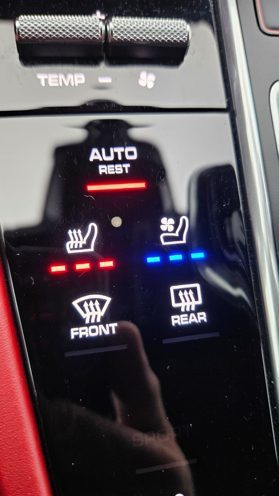 2023 Porsche Cayenne   