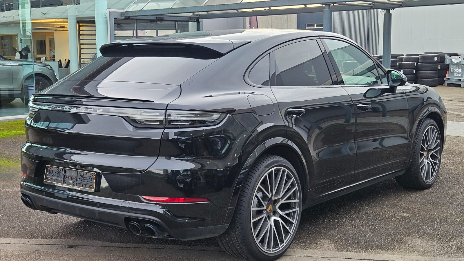 2023 Porsche Cayenne   