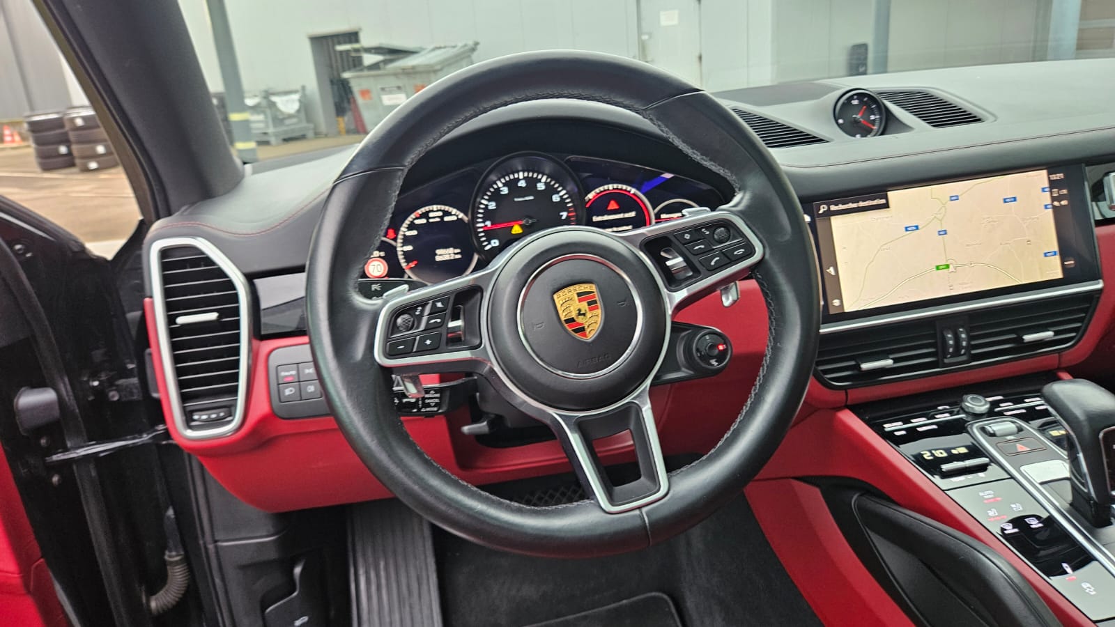 2023 Porsche Cayenne   