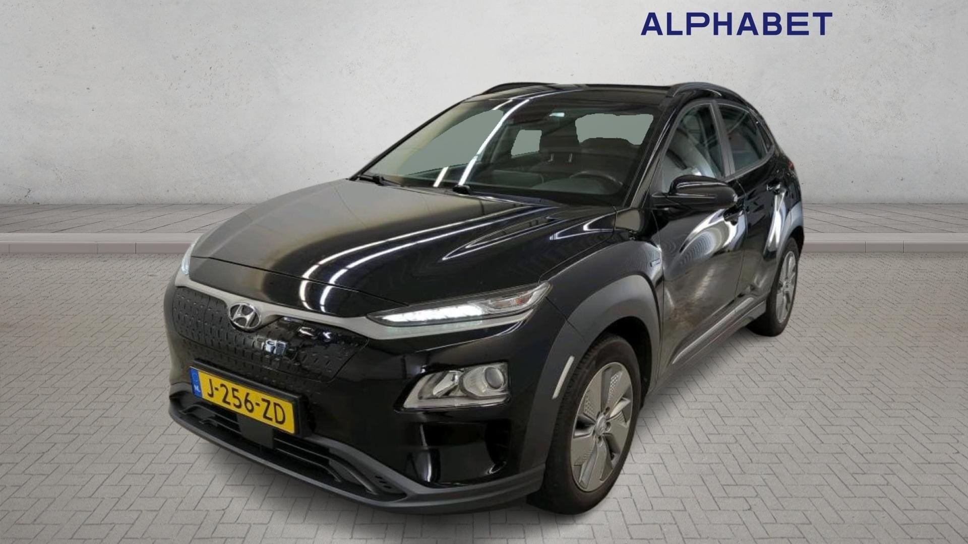 Hyundai Kona 64 kWh - Electric - Automatic - 204 hp - 108.048 km