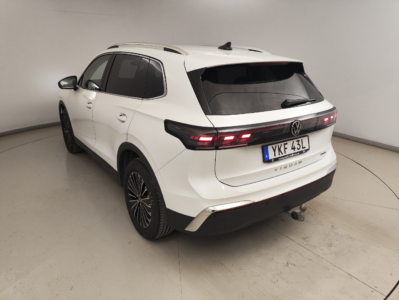 2024 Volkswagen Tiguan   AWD