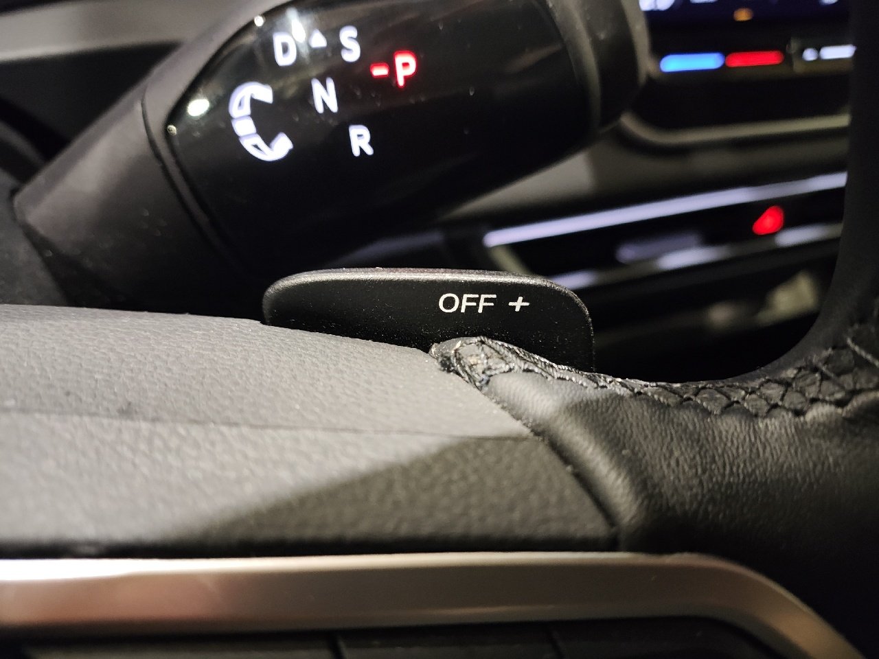 2024 Volkswagen Tiguan   AWD