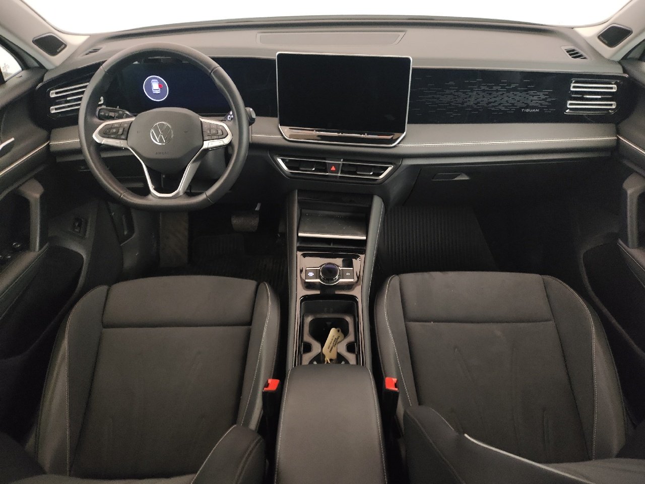 2024 Volkswagen Tiguan   AWD