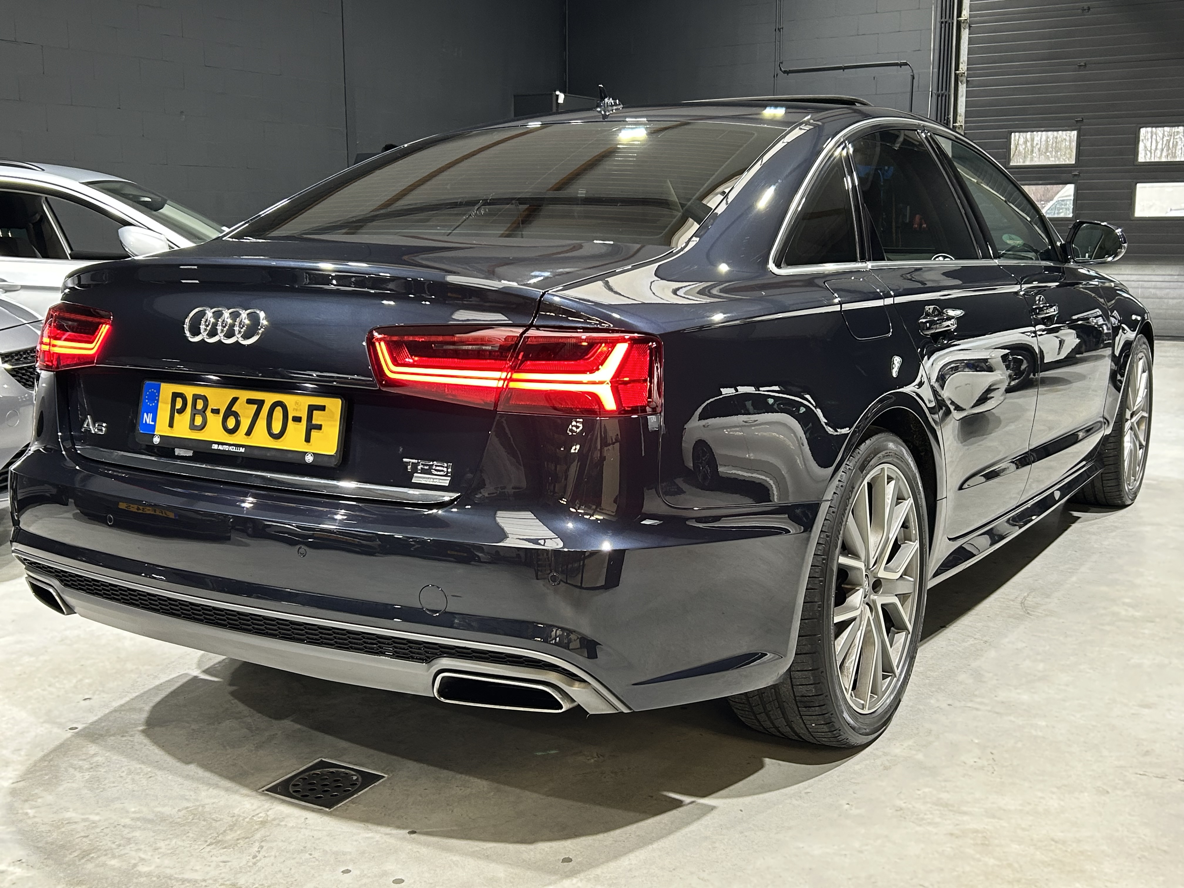 Audi A6 1.8 TFSI S Edition - Petrol - Automatic - 190 hp - 146.443 km