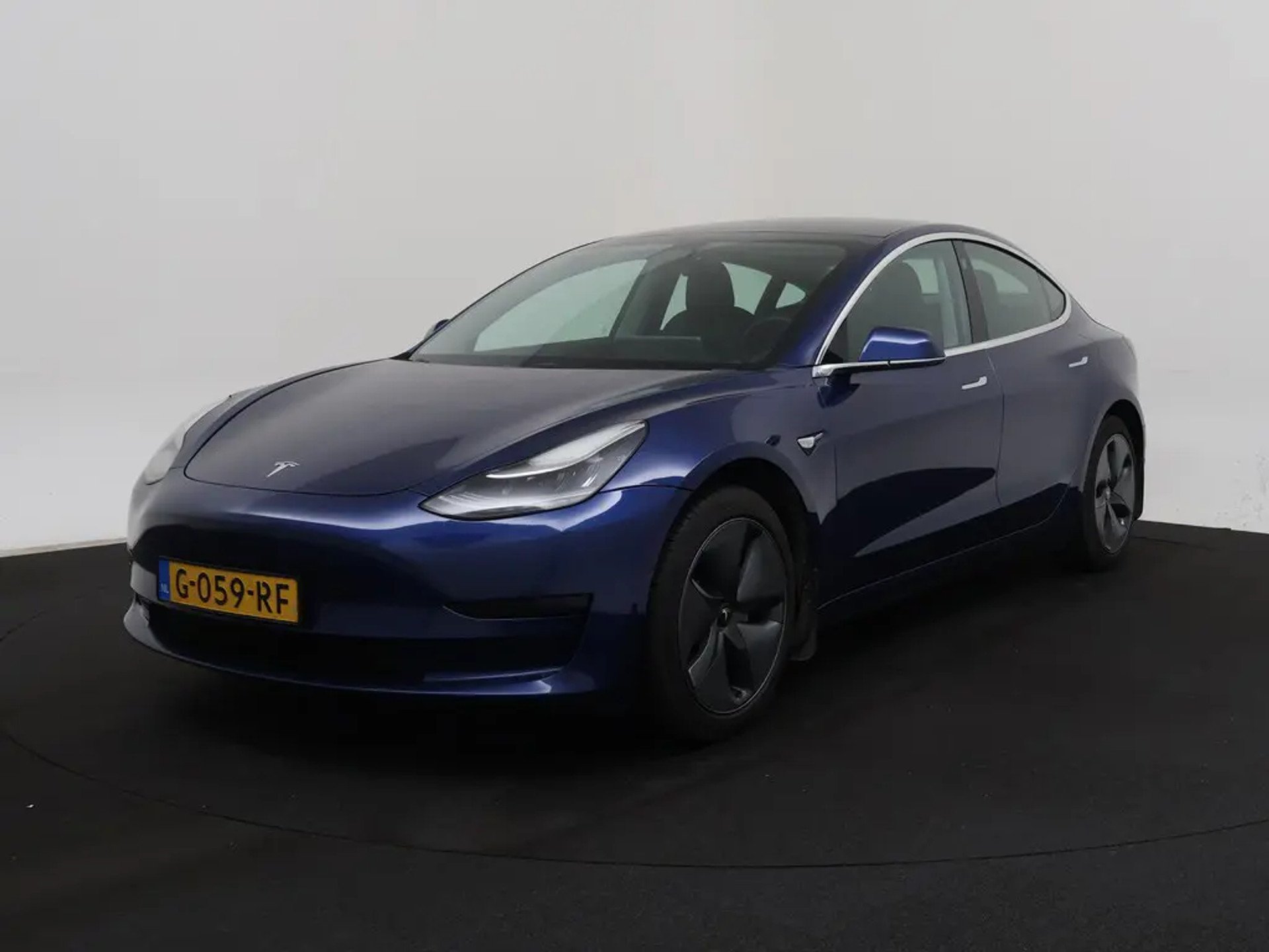 Tesla Model 3 60 kWh - Electric - Automatic - 238 hp - 294.412 km