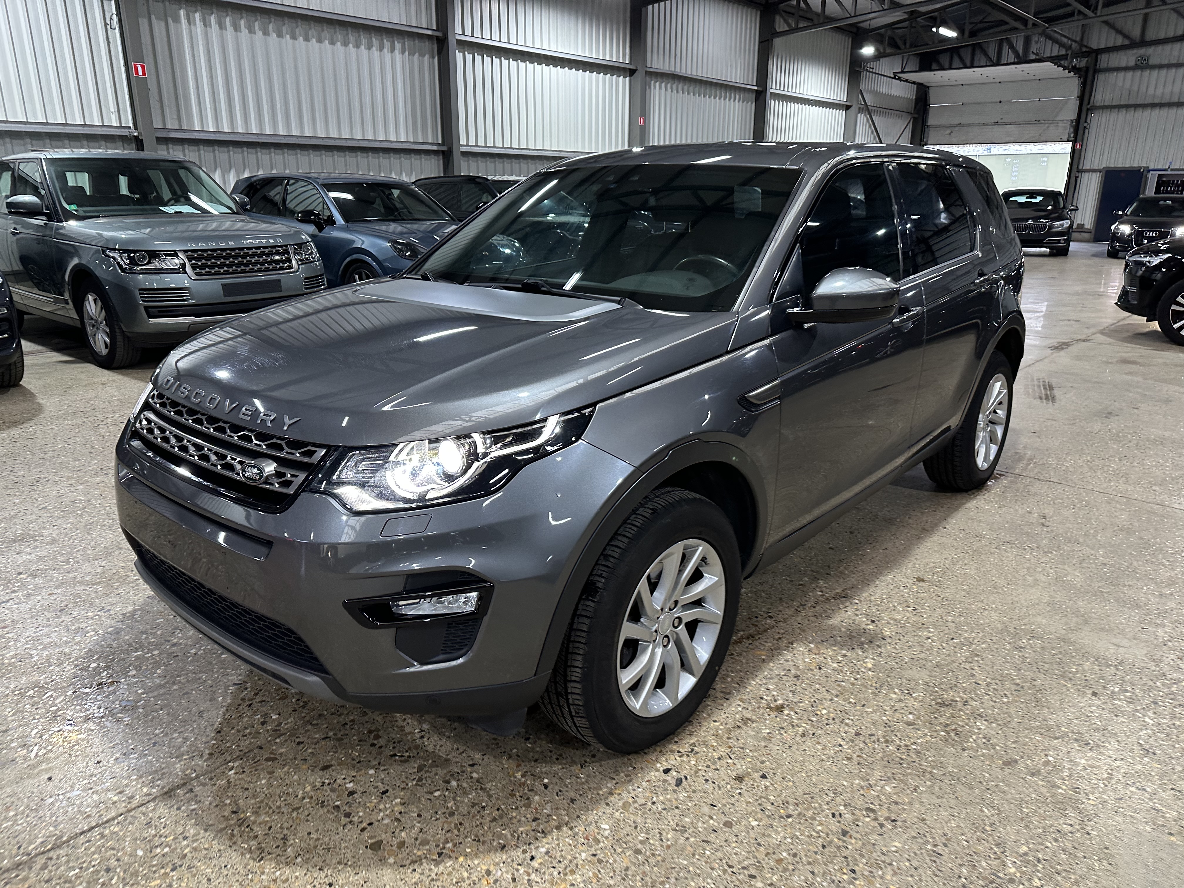 Land Rover Discovery Sport 2.0 TD4 - Diesel - Automatic - 149 hp - 132.384 km