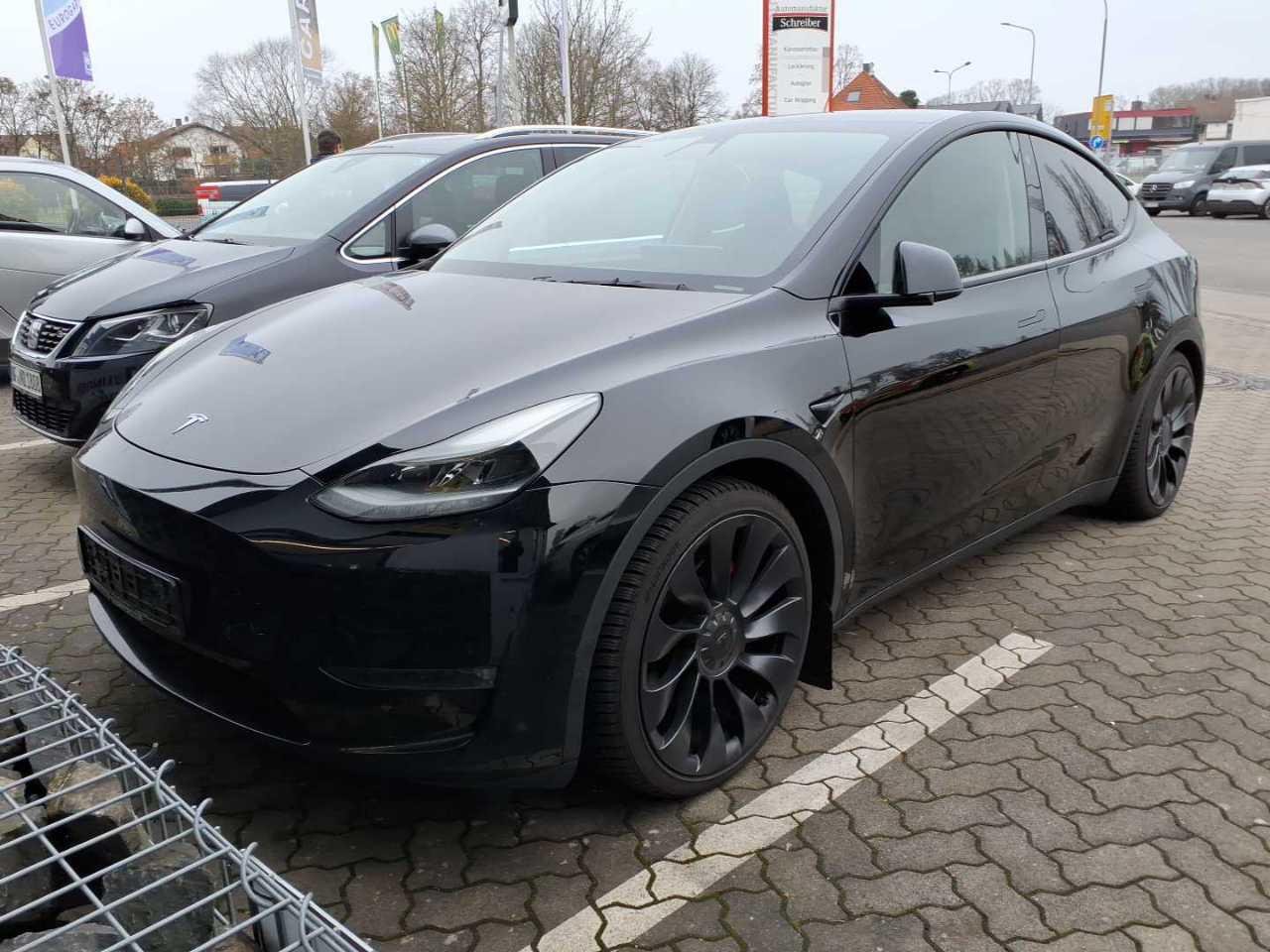 Tesla Model Y - Electric - Automatic - 534 hp - 132.527 km