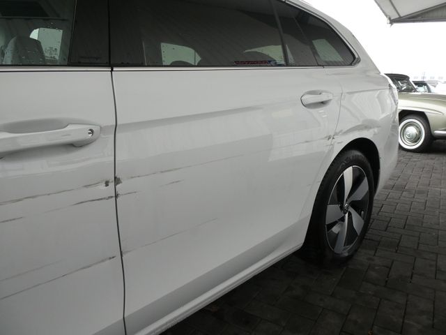 2025 Volkswagen Passat   