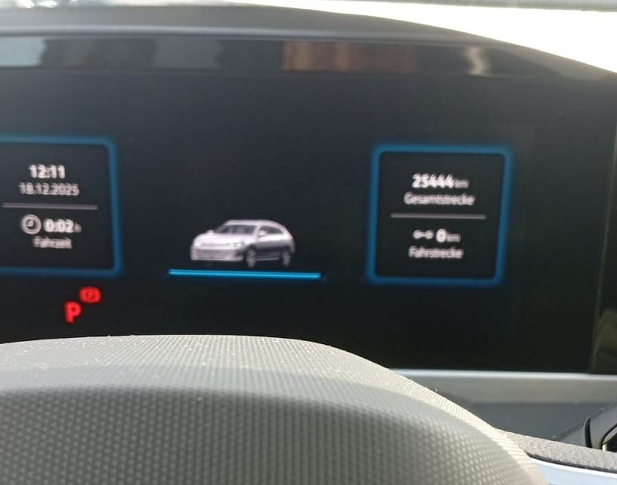 2025 Volkswagen Passat   