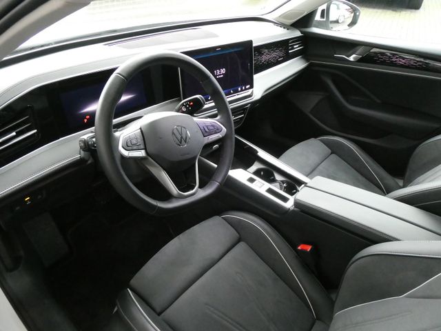 2025 Volkswagen Passat   