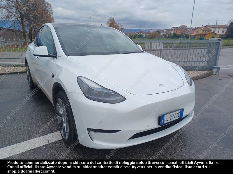 Tesla Model Y Long Range 75 kWh - Electric - Automatic - 208 hp - 92.754 km 
