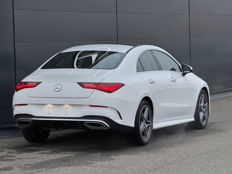 Mercedes-Benz CLA 200 AMG Line - Petrol - Automatic - 163 hp - 5.905 km