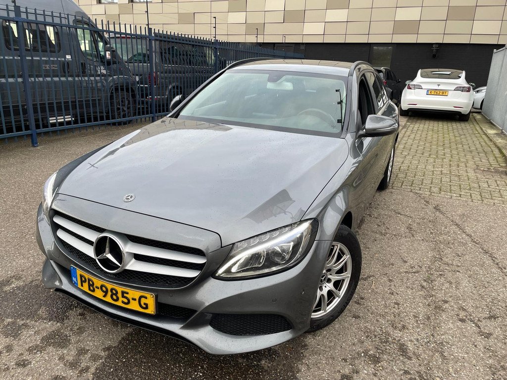 Mercedes-Benz C 160 Premium - 129 hp - 182.574 km