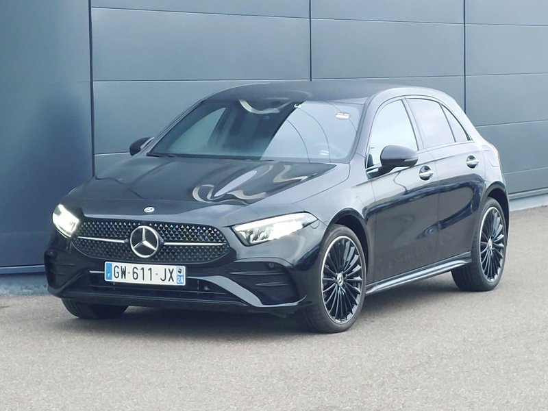 Mercedes-Benz A 250e AMG Line - Hybrid - Automatic - 163 hp - 9.367 km AMG Line