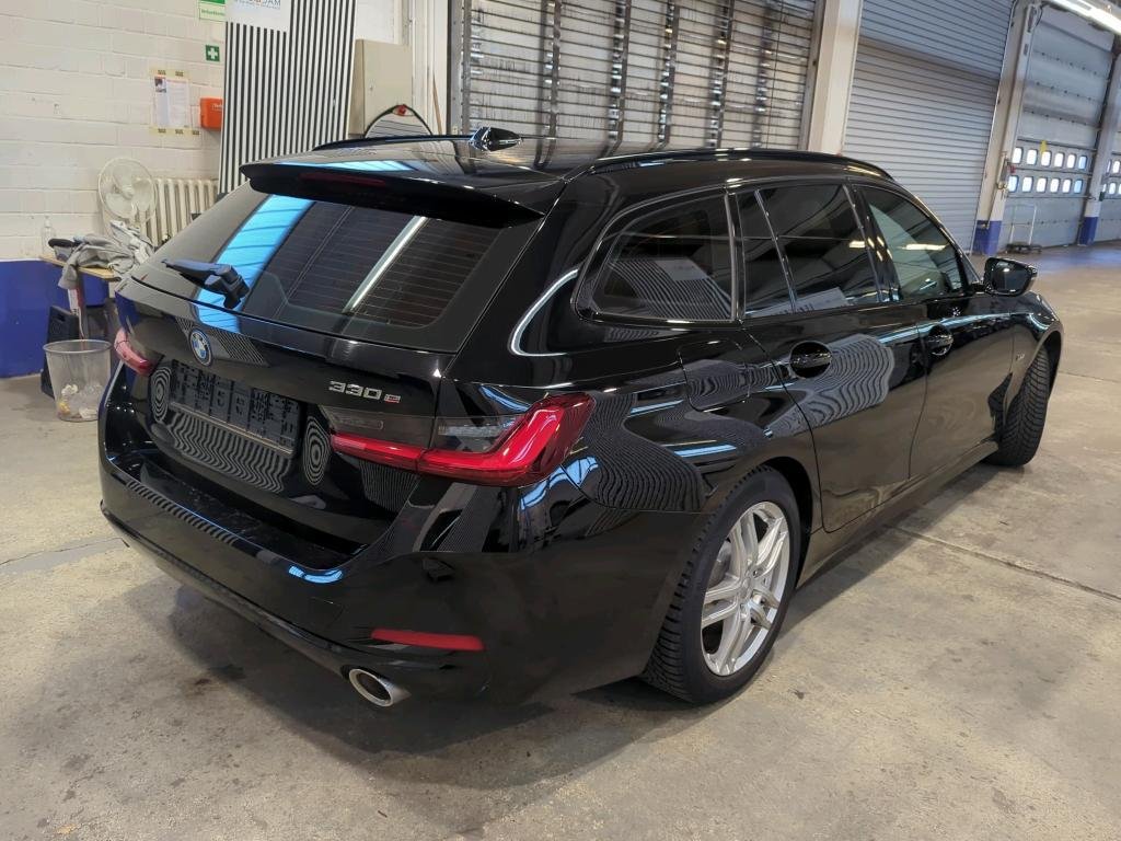 BMW 3 Series 330e - 184 hp - 145.746 km