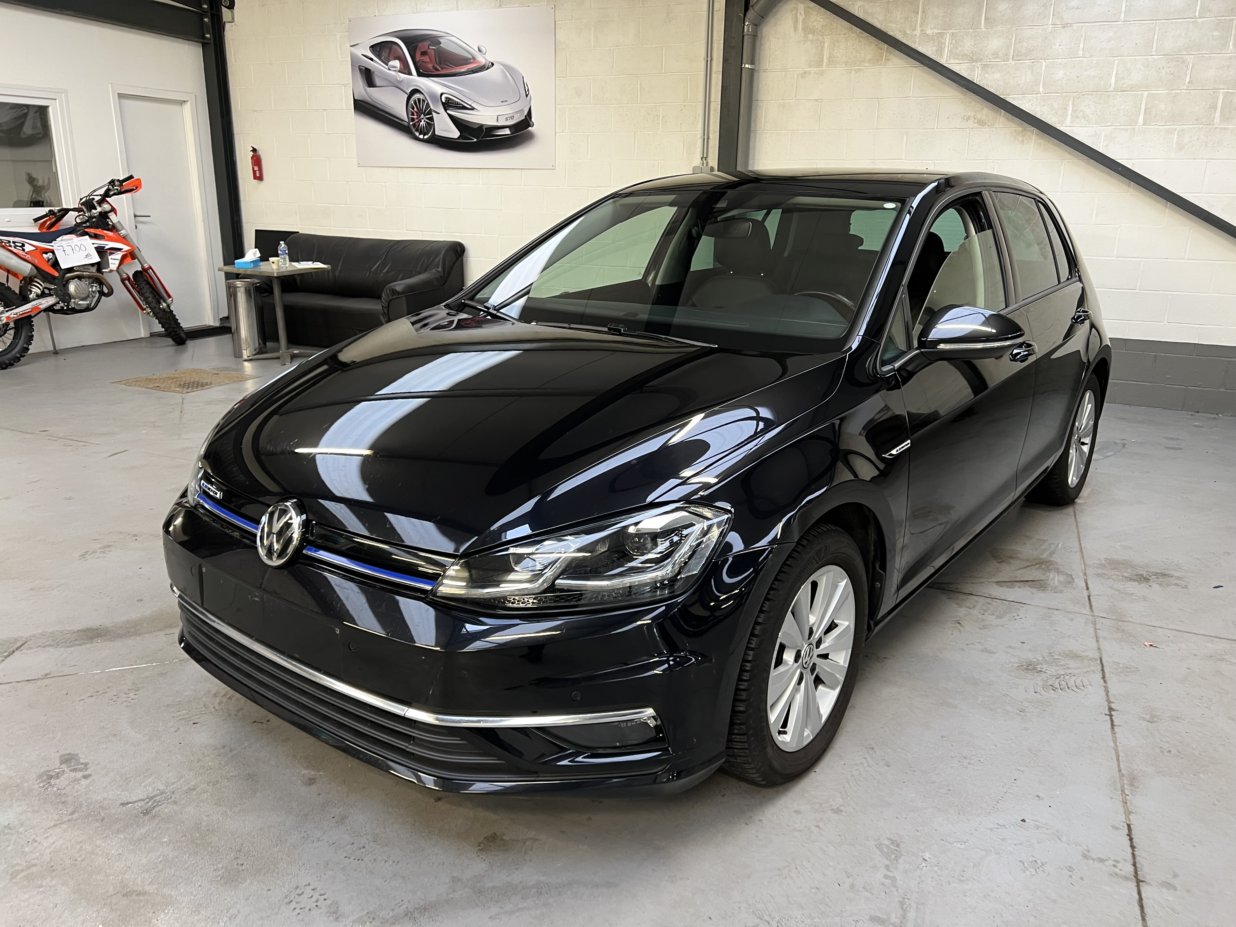 Volkswagen Golf 1.5 TGI Comfortline - CNG - Manual - 130 hp - 169.181 km