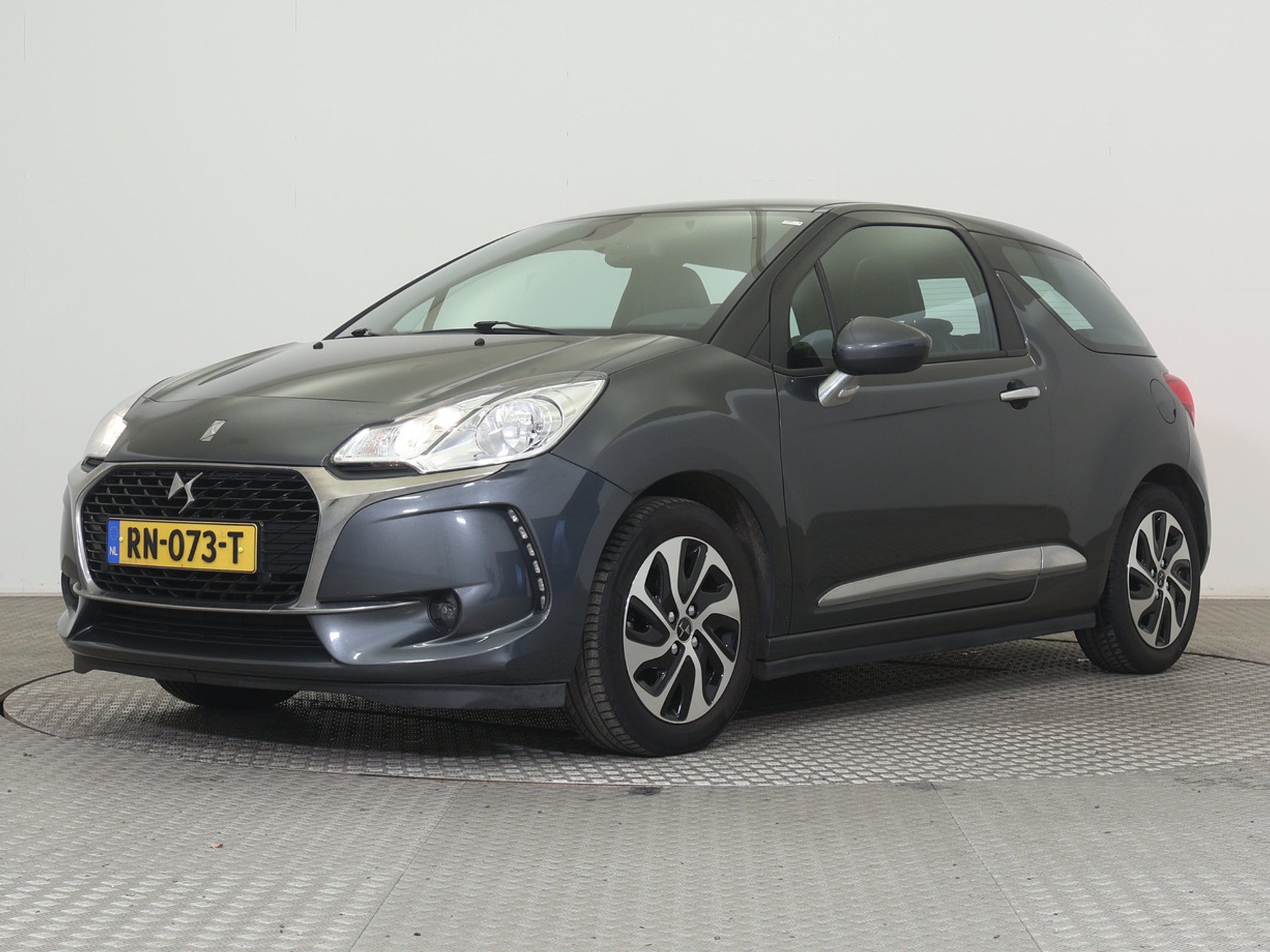 DS 3 Crossback 1.2i So Chic - 82 hp - 117.129 km