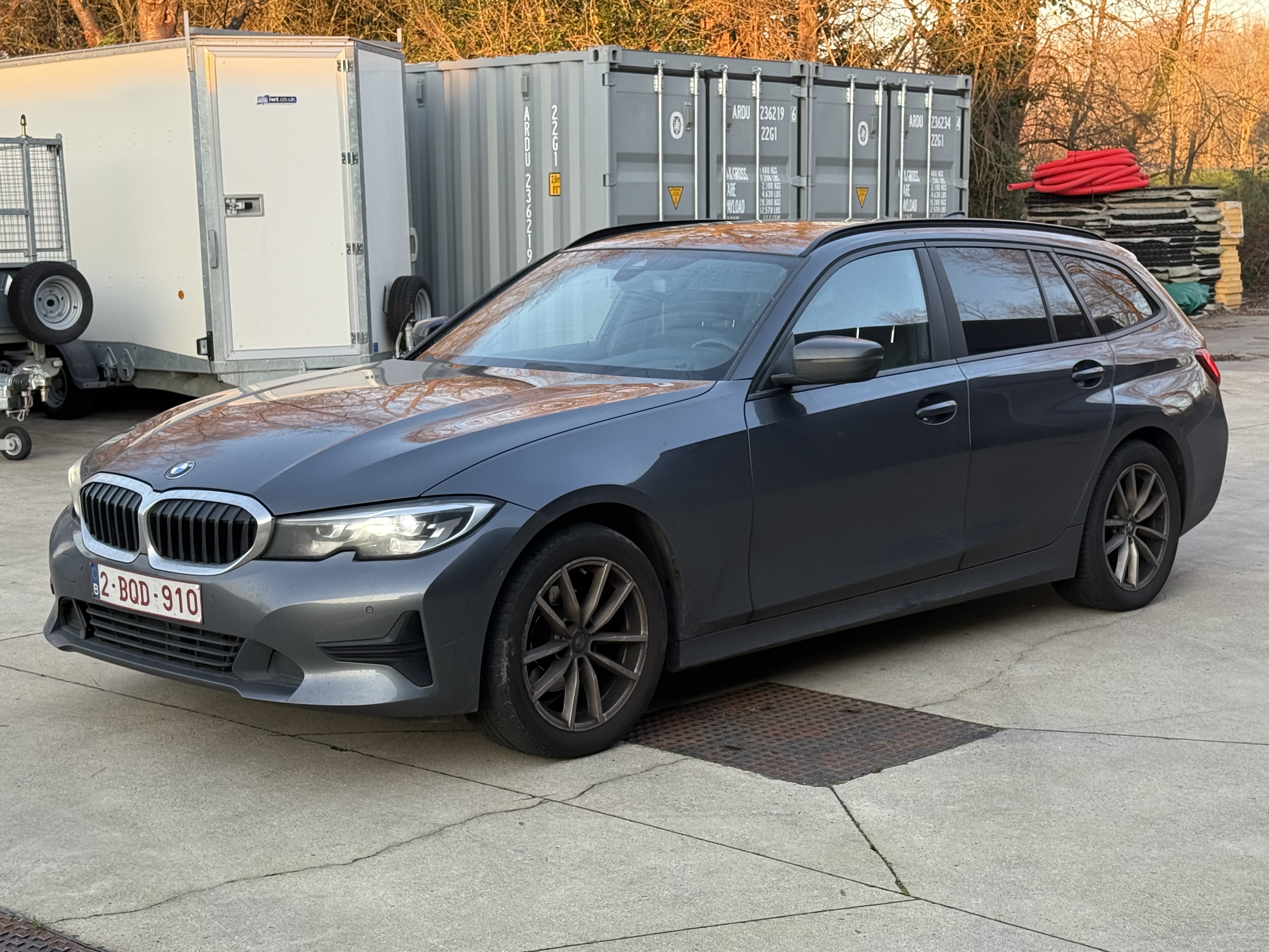 BMW 3 Series Touring 318i - Petrol - Manual - 156 hp - 142.606 km