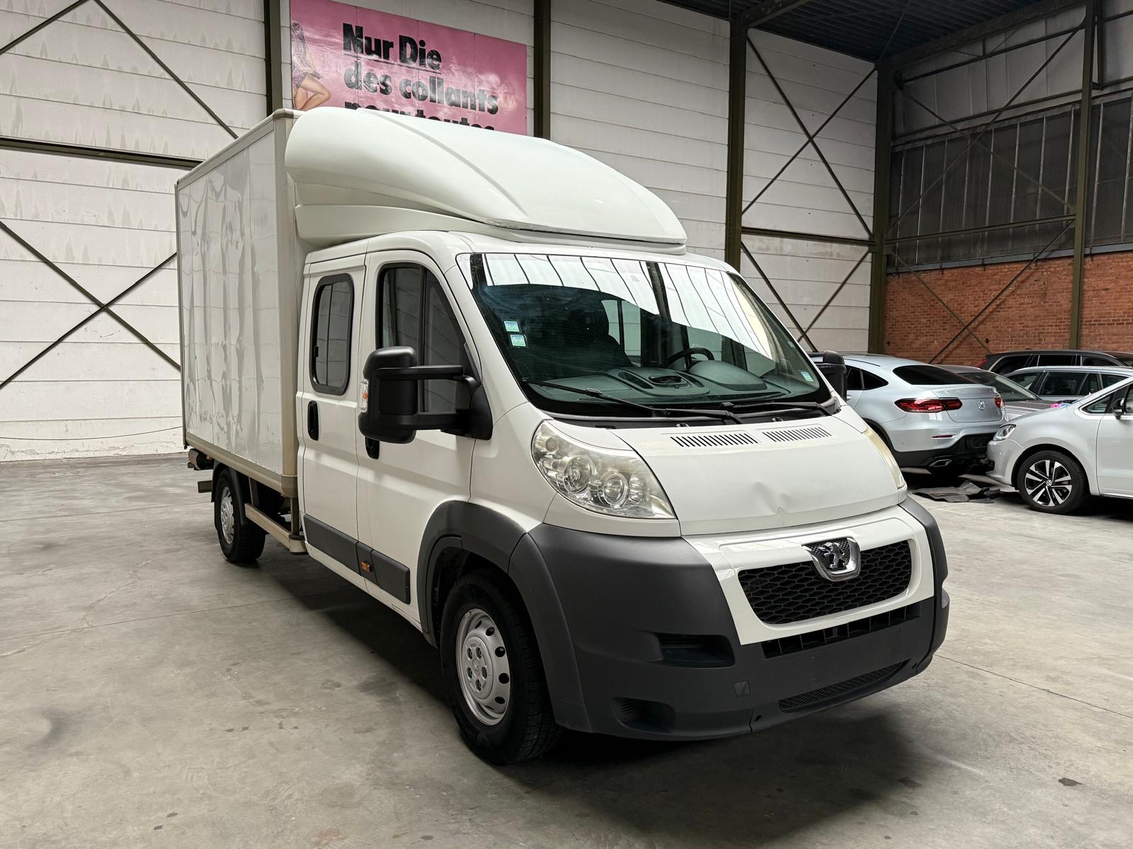 Peugeot Boxer 2.2 HDI - Diesel - Manual - 150 hp - 199.765 km 