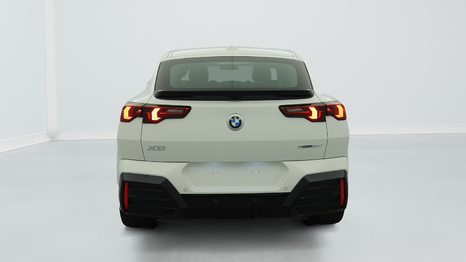 2025 BMW X2   