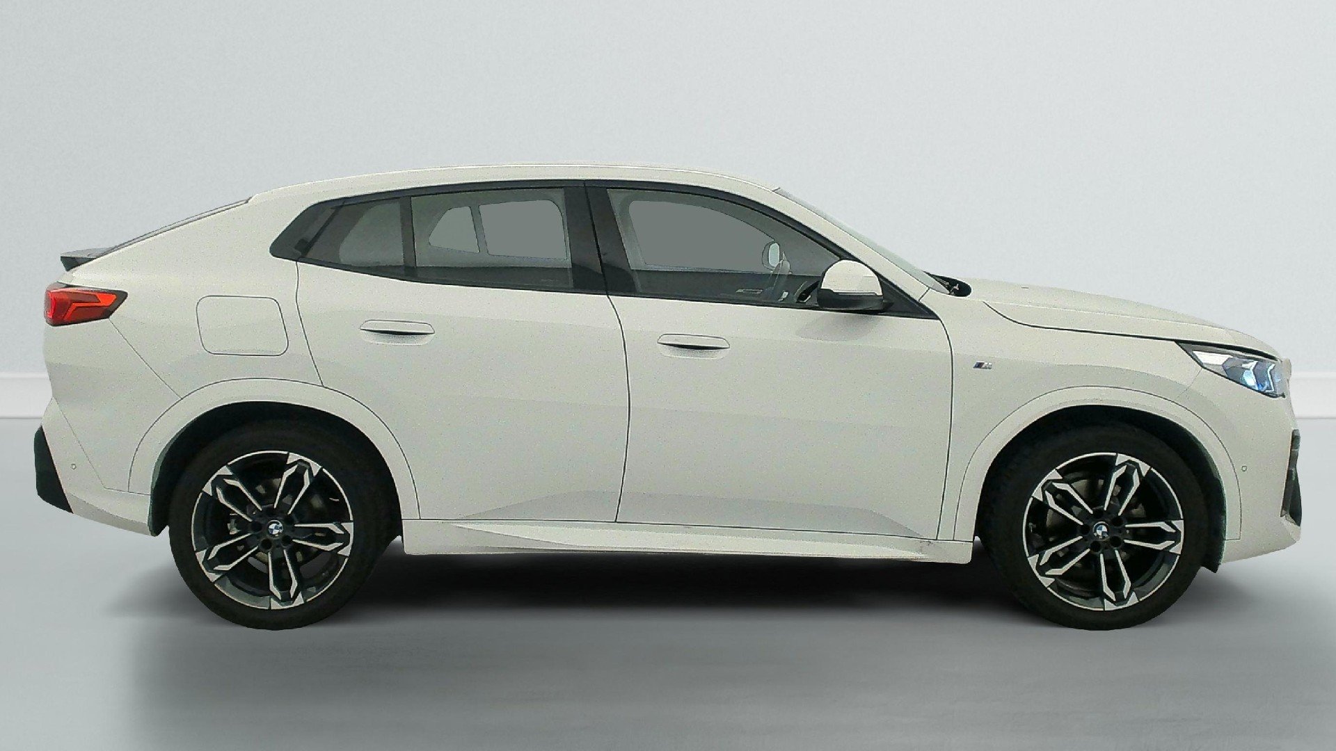 2025 BMW X2   