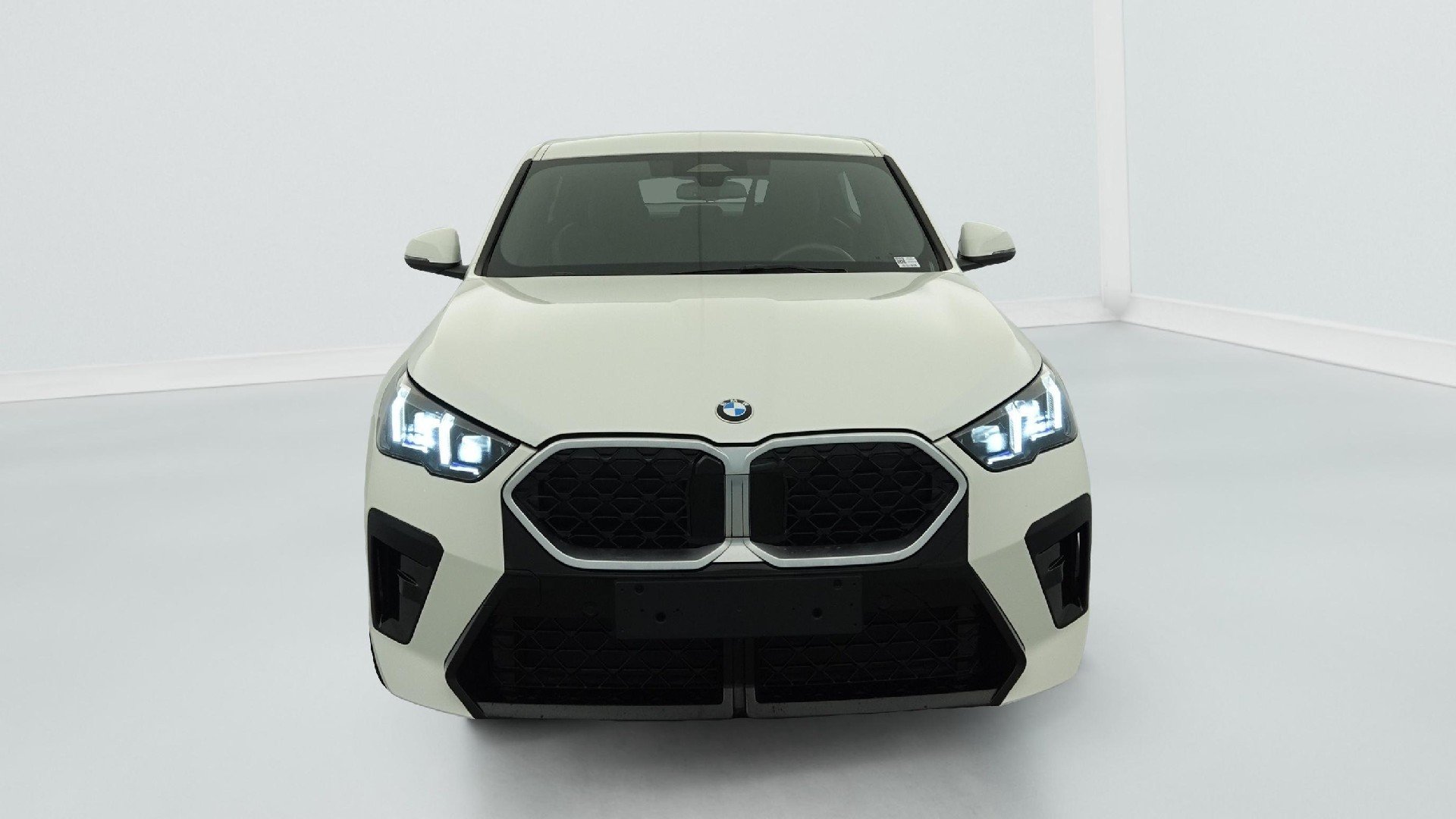 2025 BMW X2   