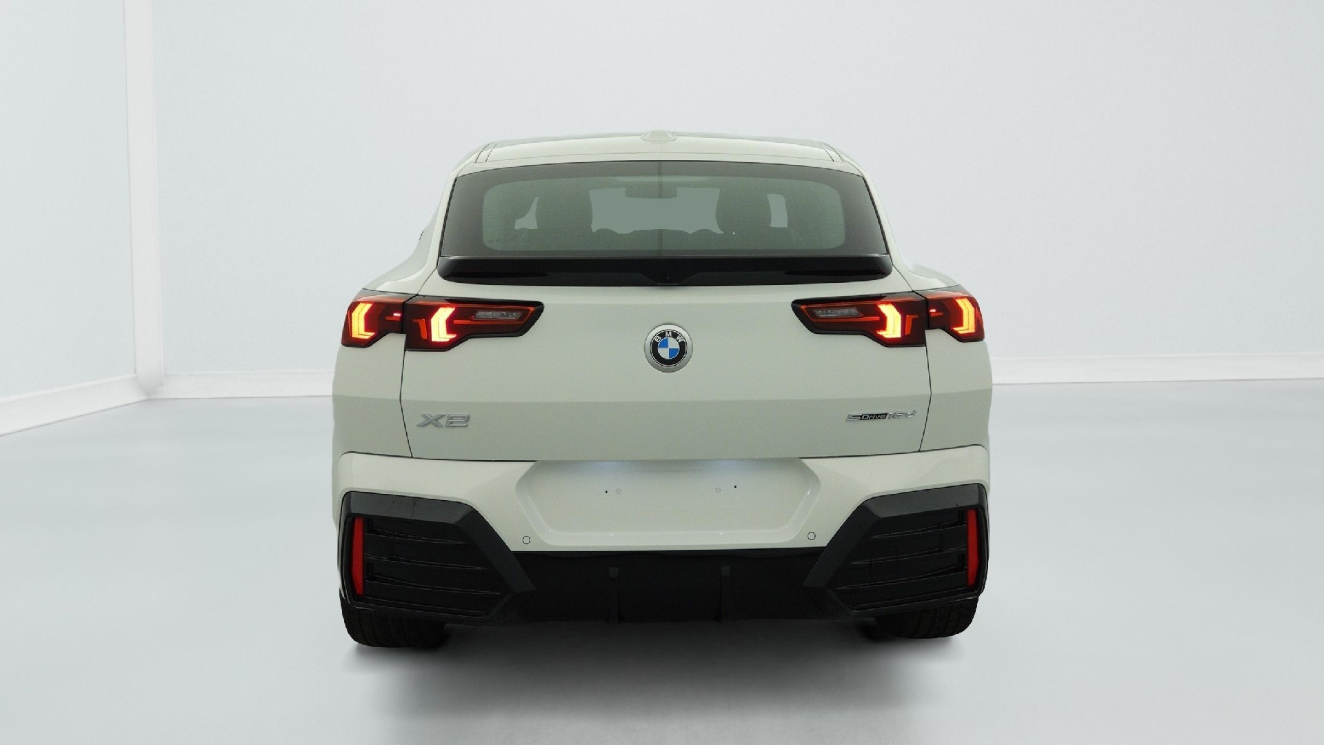2025 BMW X2   