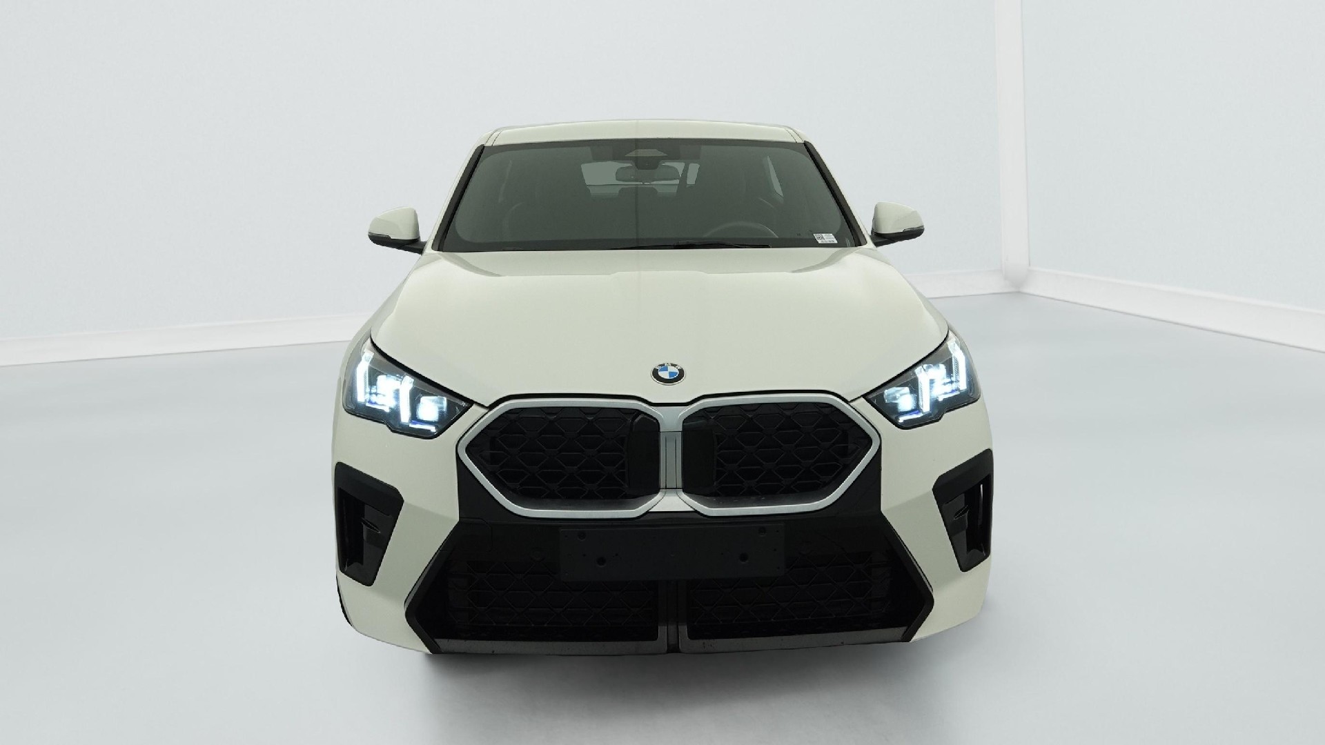 2025 BMW X2   