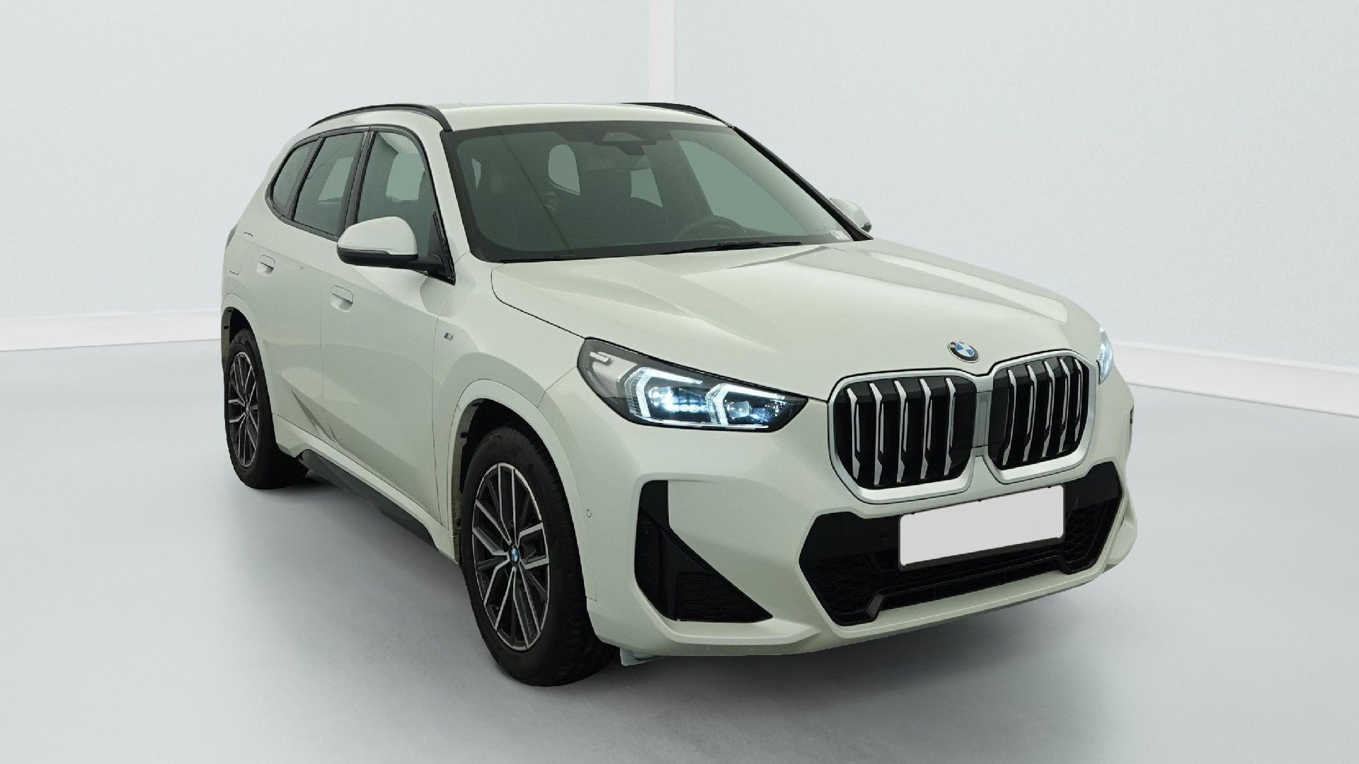 2025 BMW X1   