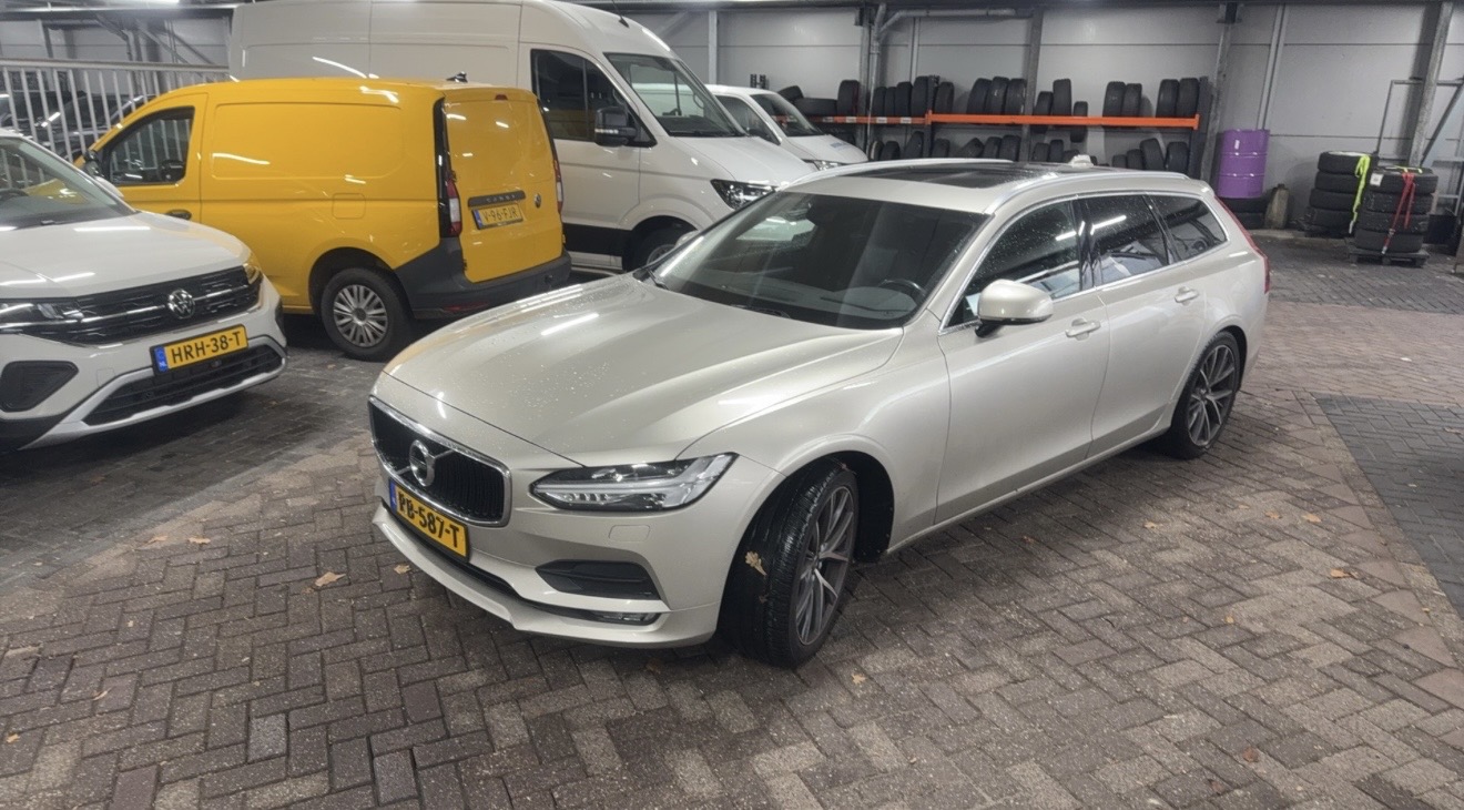 Volvo V90 D4 Inscription - Diesel - Automatic - 190 hp - 254.970 km