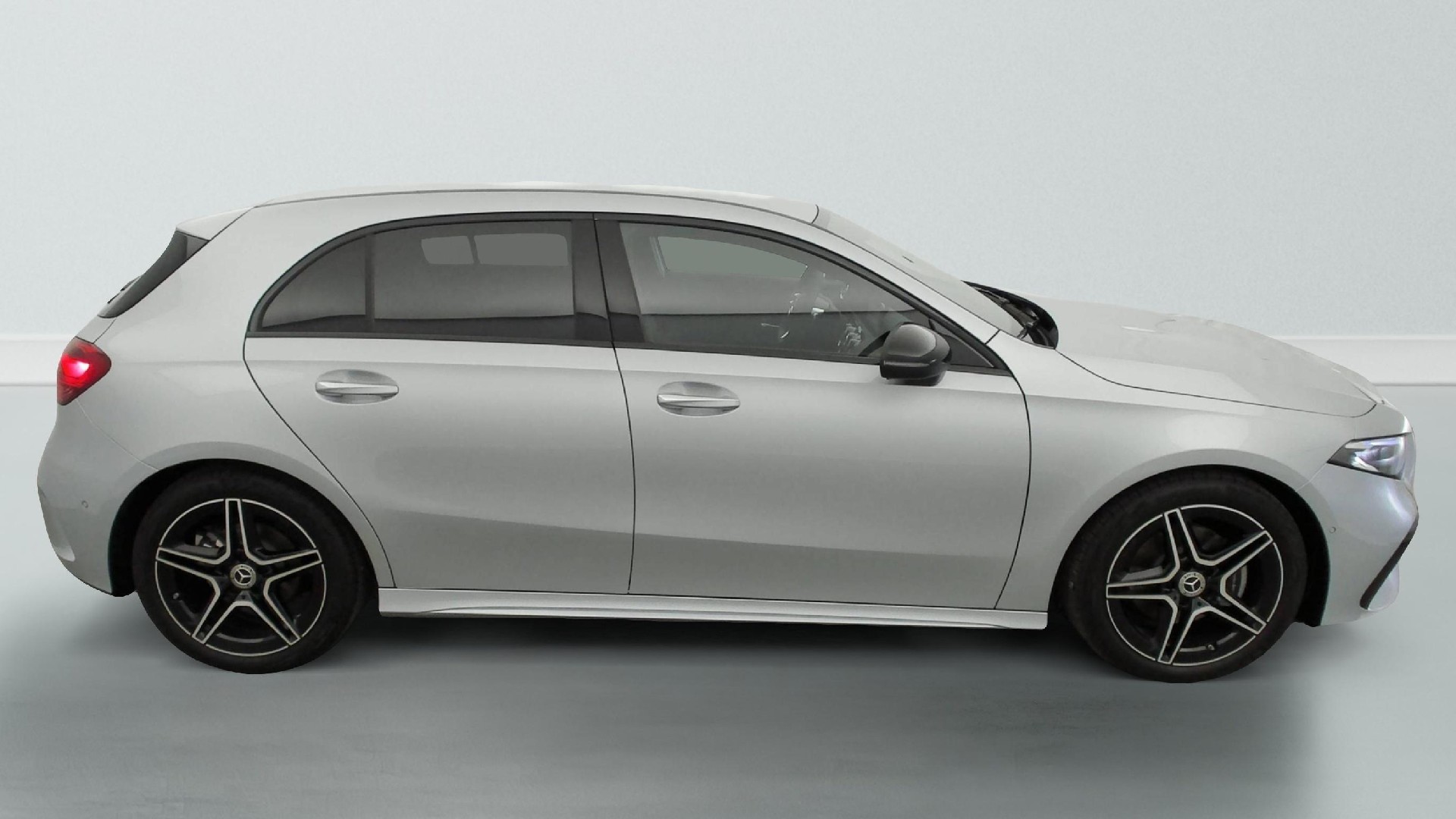 2025 Mercedes-Benz A   