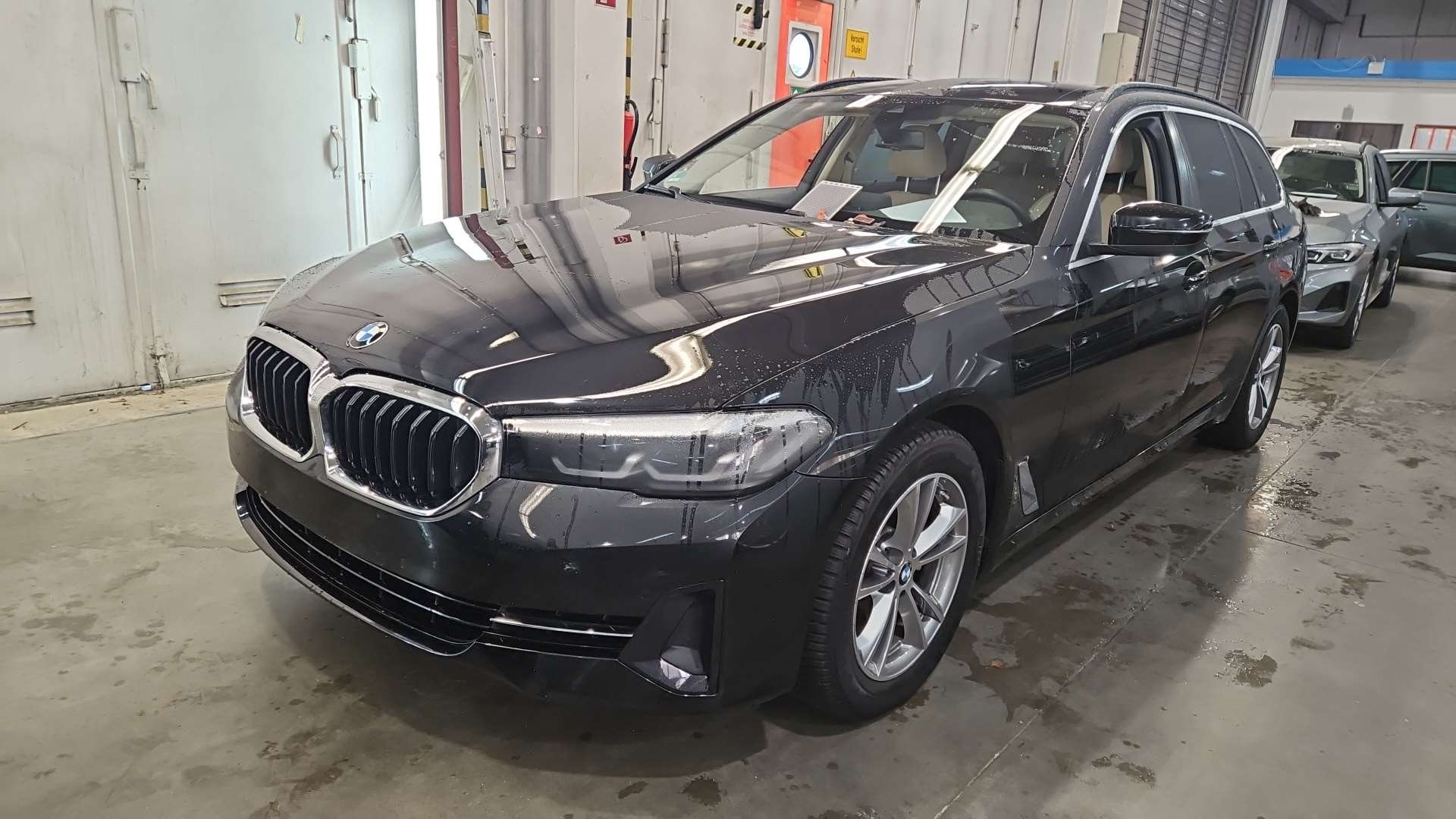 BMW 5 Series Touring 520d - xDrive - Diesel - Automatic - 190 hp - 69.760 km