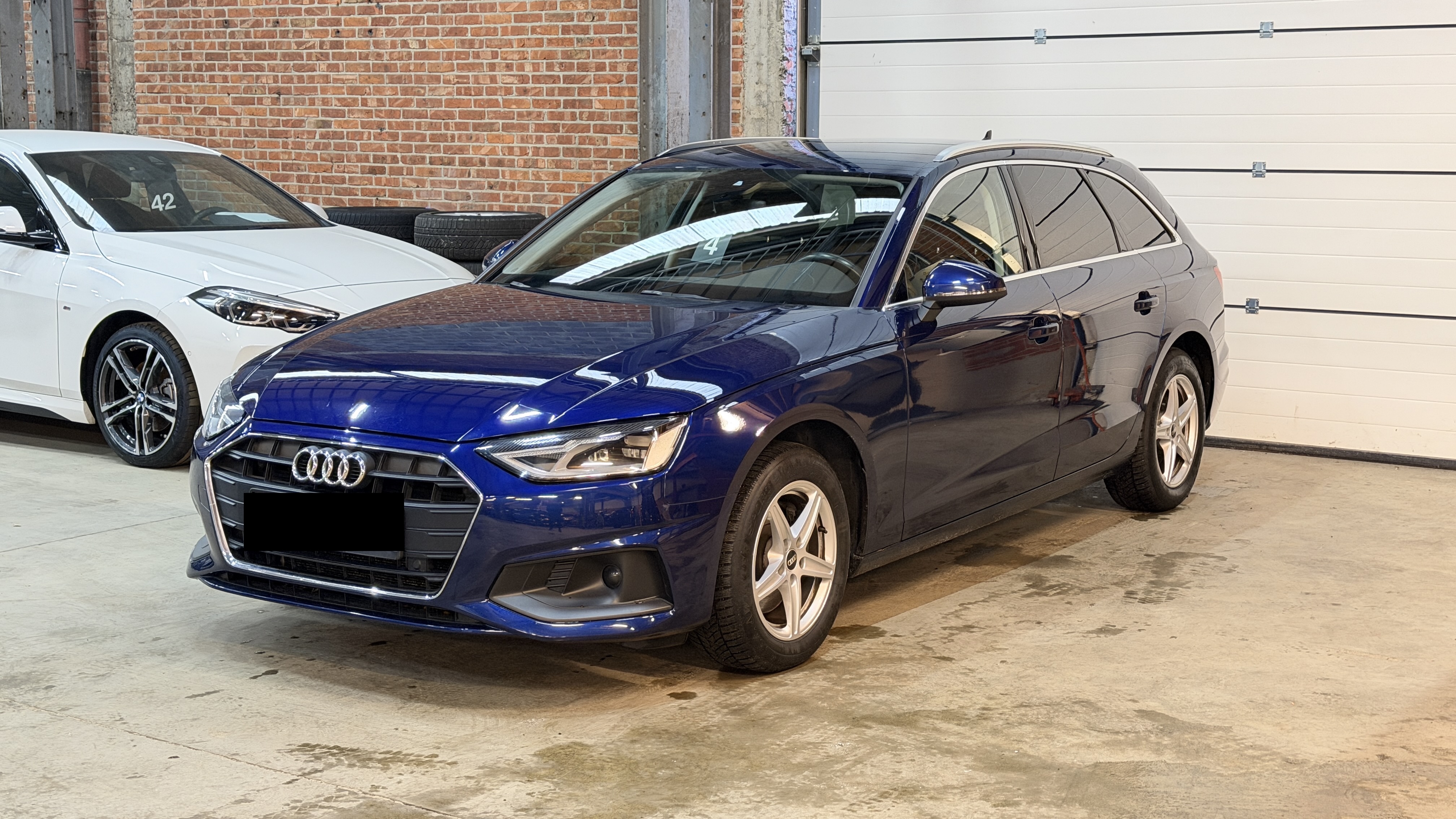 Audi A4 Avant 30 TDI Business - Diesel - Automatic - 136 hp - 115.270 km