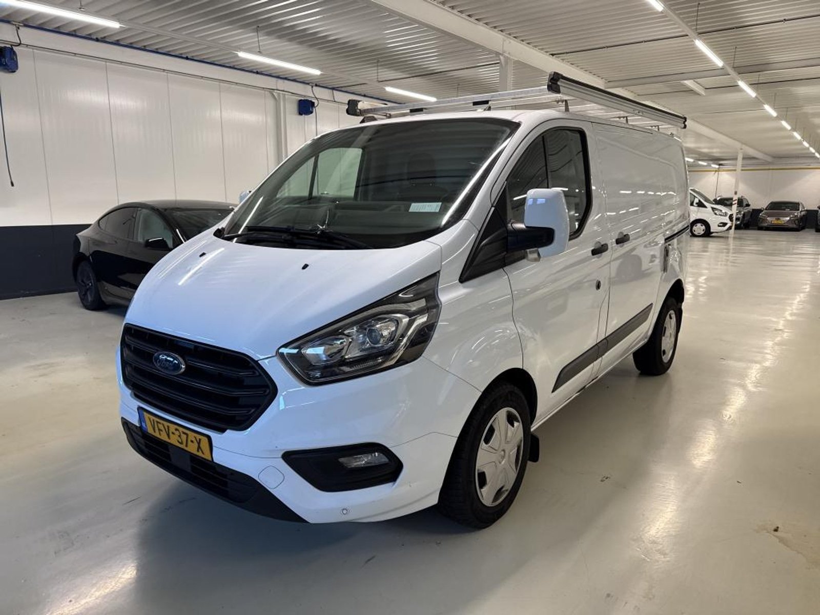 Ford Transit 2.0 TDCI Trend - Diesel - Automatic - 131 hp - 93.396 km