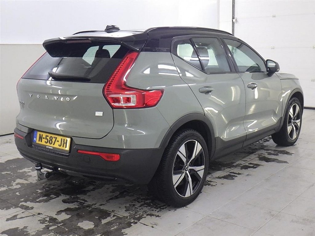 Volvo XC40 Plus - 408 hp - 183.398 km