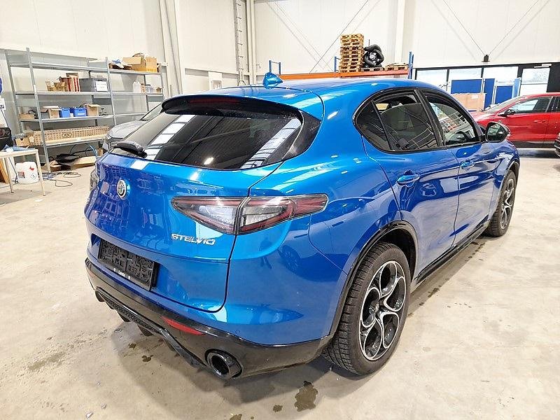 Alfa Romeo Stelvio 2.0 Veloce - Petrol - Automatic - 280 hp - 32.536 km