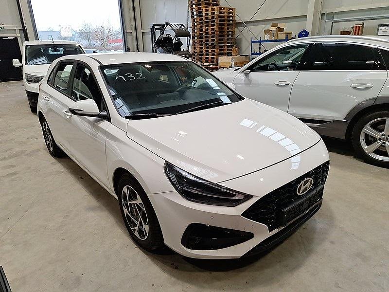 Hyundai i30 1.0 T-GDI Style - Petrol - Manual - 120 hp - 11.044 km Style