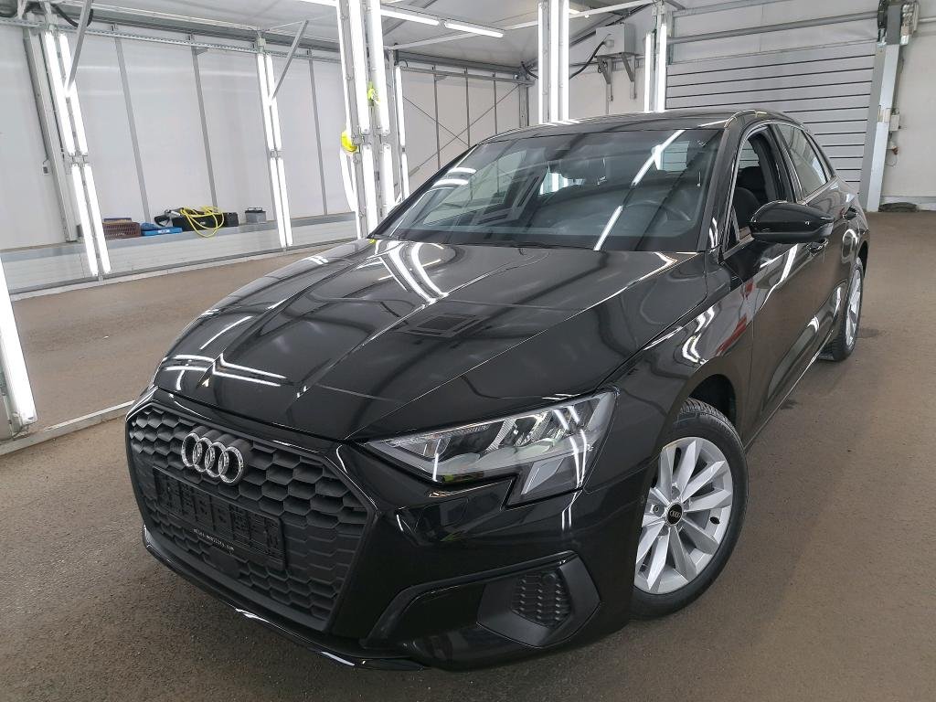 Audi A3 Sportback 30 TFSI Attraction - Petrol - Automatic - 110 hp - 22.464 km